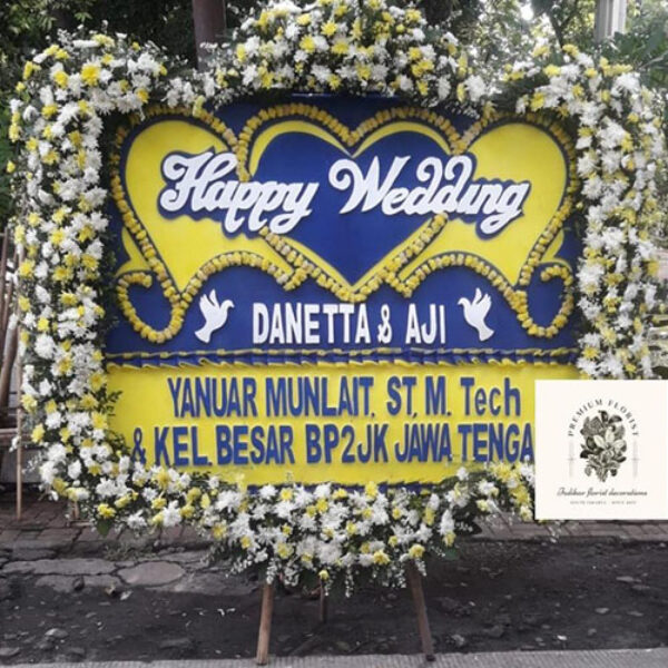 Bunga Papan Happy Wedding